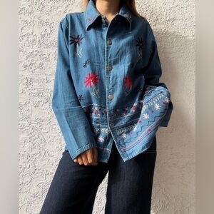 Nectar Womens SizeXL Floral Embroidered Long Sleeve Denim Blue Jean Shirt/Jacket